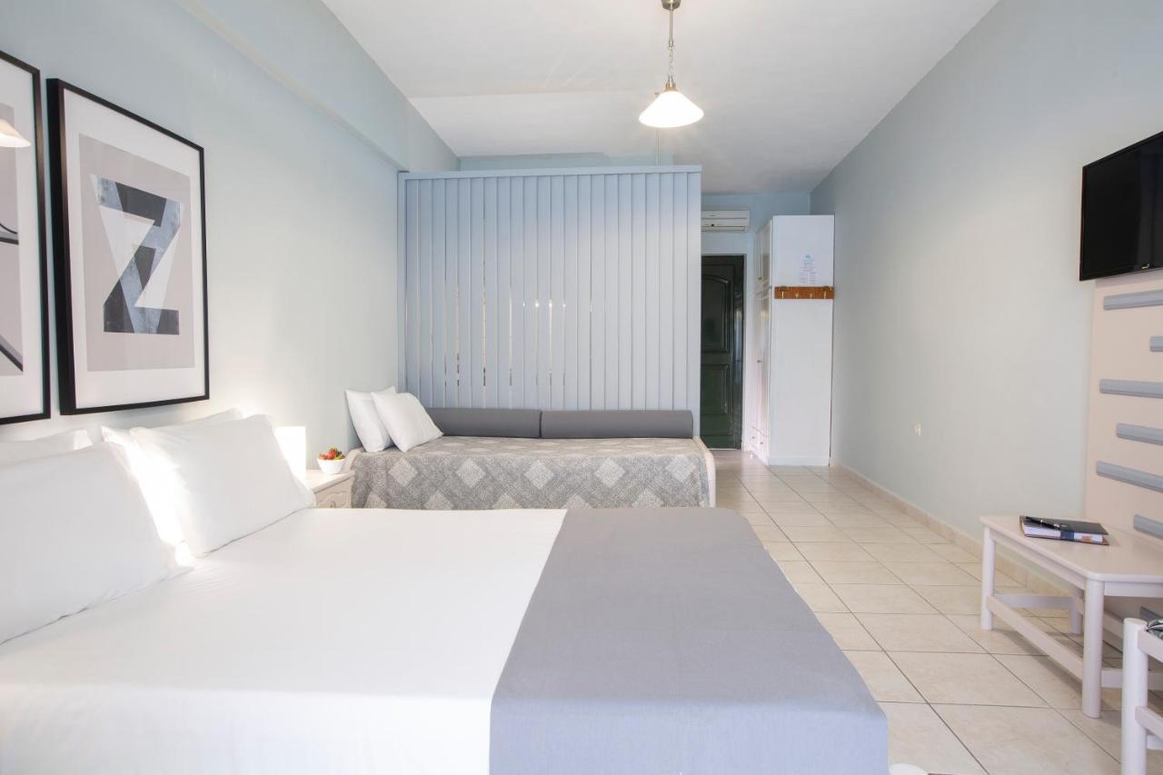 Captain Nick Aparthotel Mikros Gialos Exterior photo