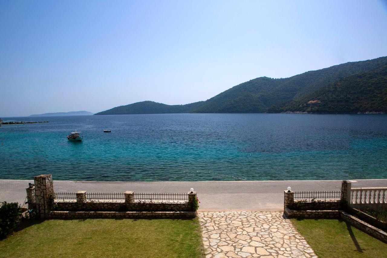 Captain Nick Aparthotel Mikros Gialos Exterior photo