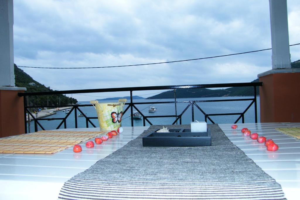 Captain Nick Aparthotel Mikros Gialos Exterior photo