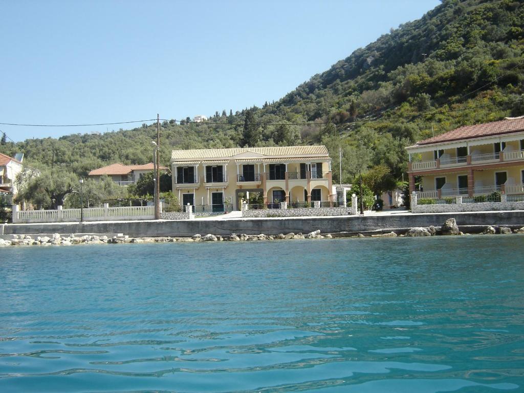 Captain Nick Aparthotel Mikros Gialos Exterior photo